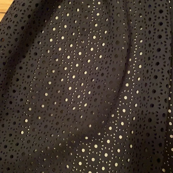 Black Scalloped Trim Dress - Picture 2 of 10